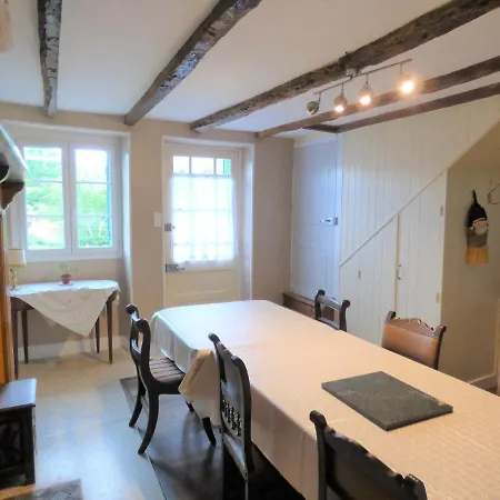 Les Tibles Bed & Breakfast Nanthiat