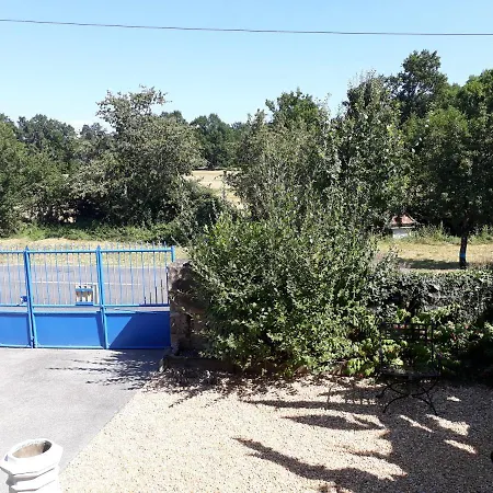 Les Tibles Bed & Breakfast *